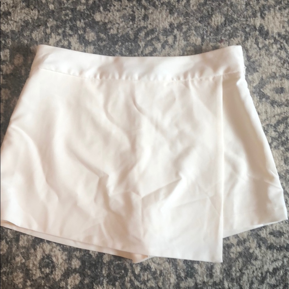 White Forever 21 White Skort